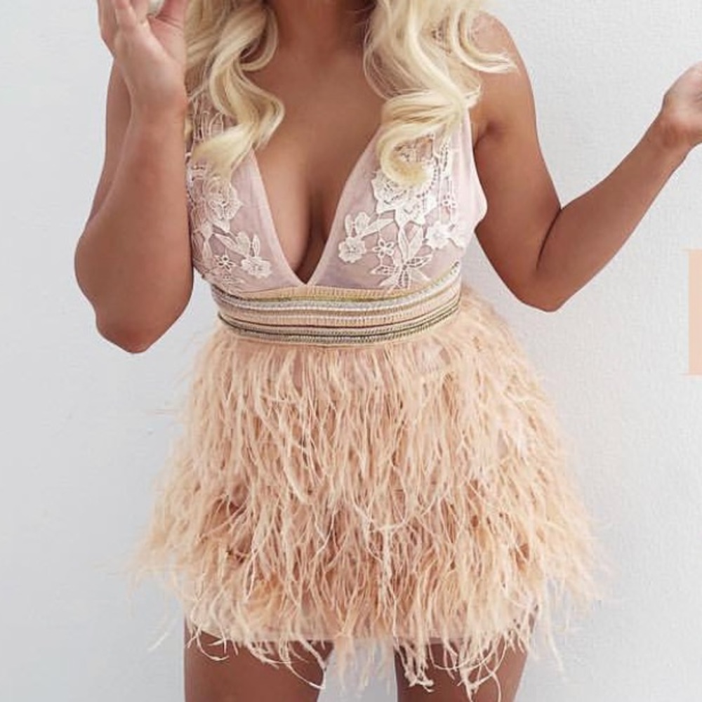 💰CLEARANCE SALE/DEFECT . Shop Hope’s Rose Gold & Nude Sequin Party Dress - Picture 2 of 11